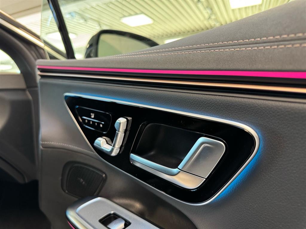 Mercedes-Benz EQE 300 EL Electric Art 245HK Aut. - Image 11
