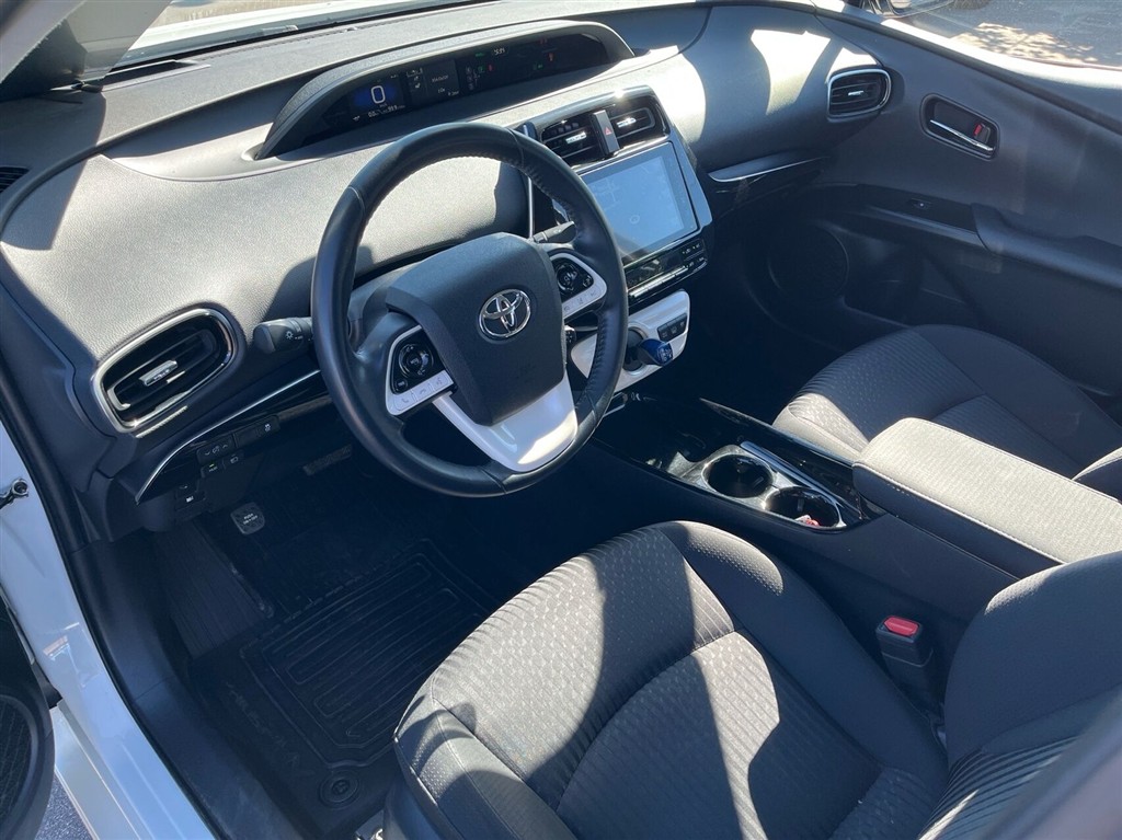 Toyota Prius Plug-in 1,8 Plugin-hybrid H3 122HK 5d Aut. - Image 8