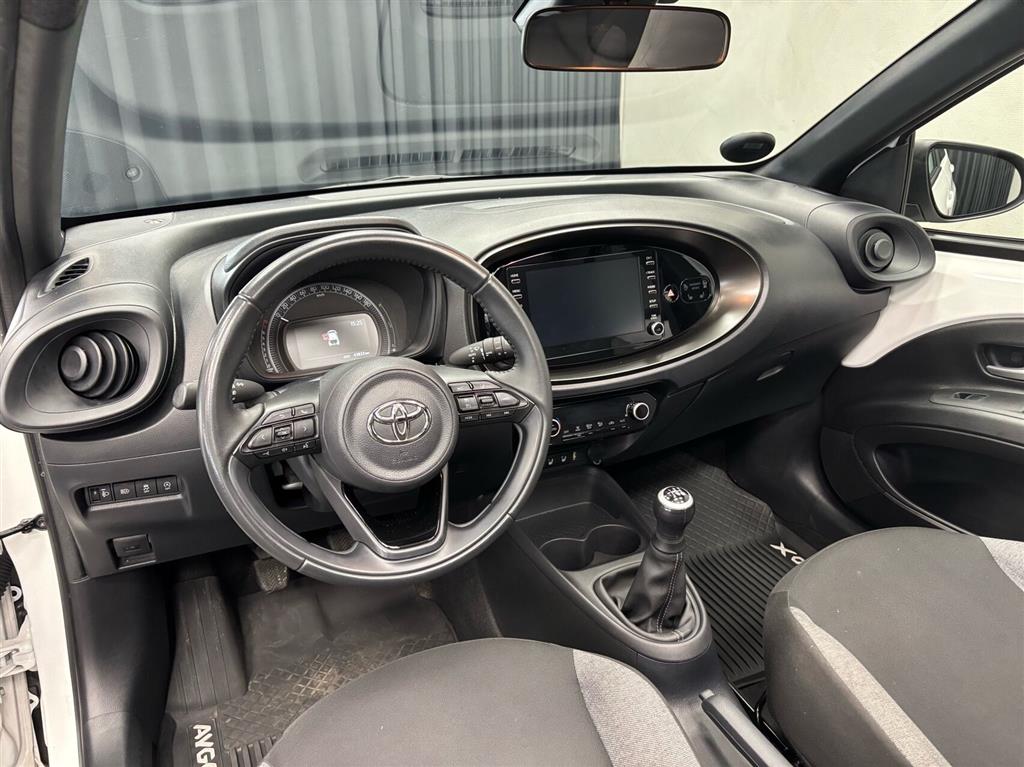Toyota Aygo X 1,0 VVT-I Air Active 72HK 5d - Image 10