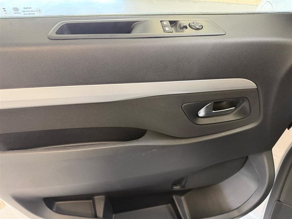 Opel Vivaro-e L2V1 EL Enjoy 136HK Van Aut. - Image 10