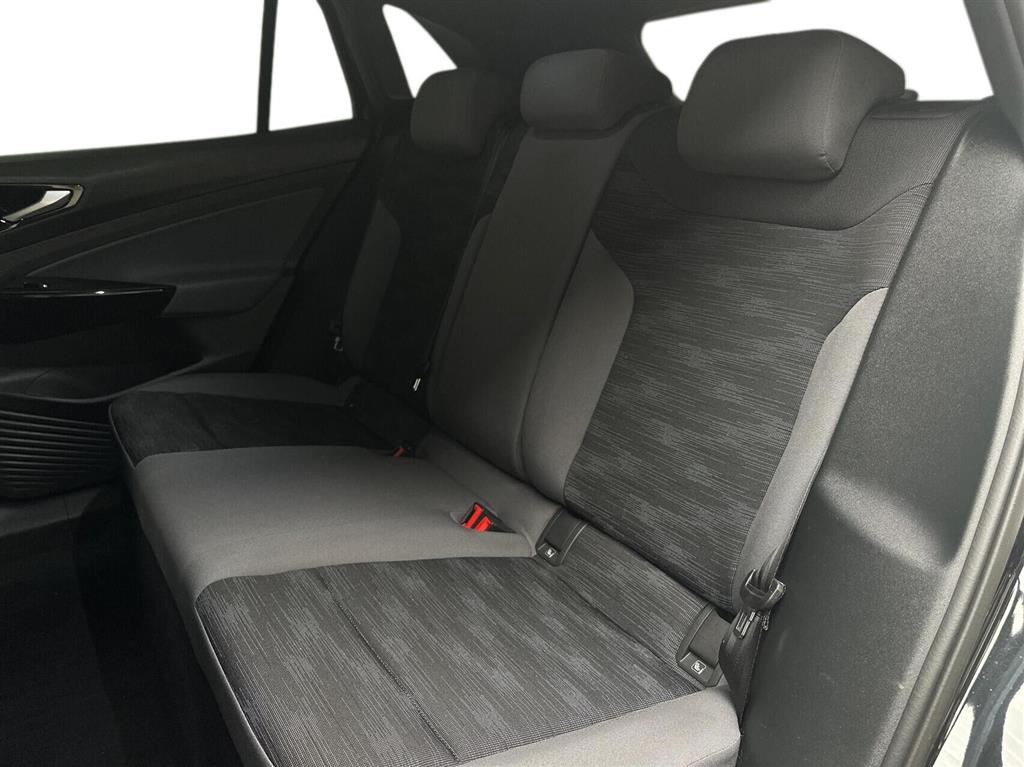 VW ID.4 EL Pro Performance 204HK 5d Aut. - Image 13