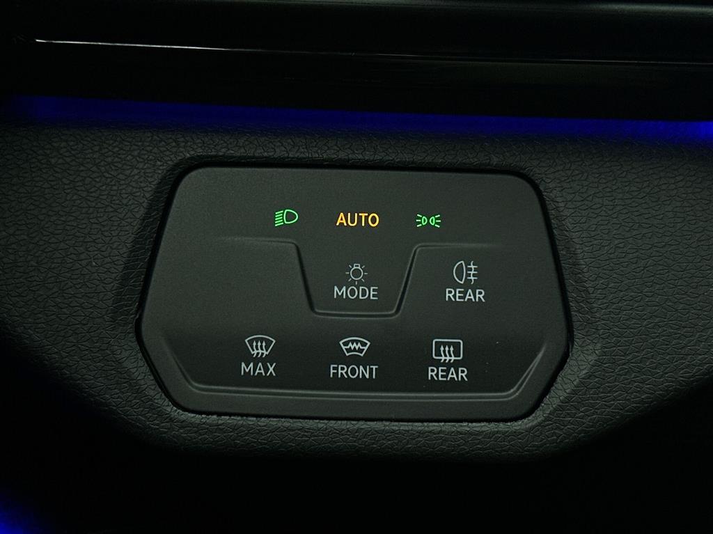 VW ID.4 EL Pro Performance 204HK 5d Aut. - Image 18