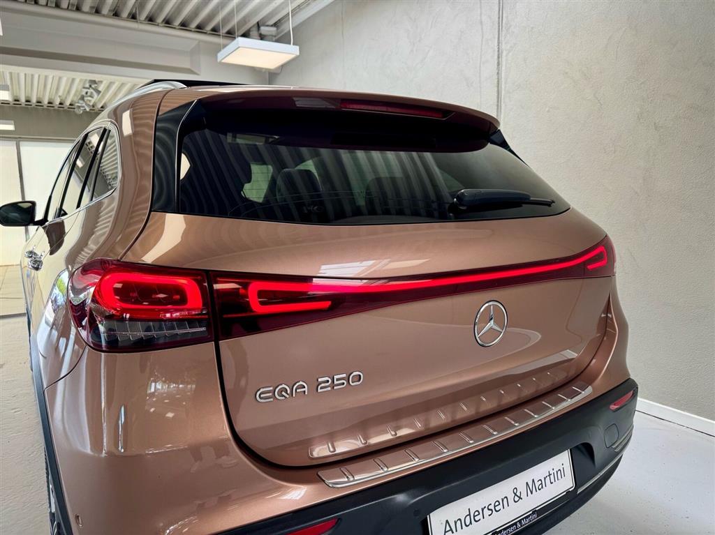 Mercedes-Benz EQA 250 EL Electric Art 190HK 5d Aut. - Image 8