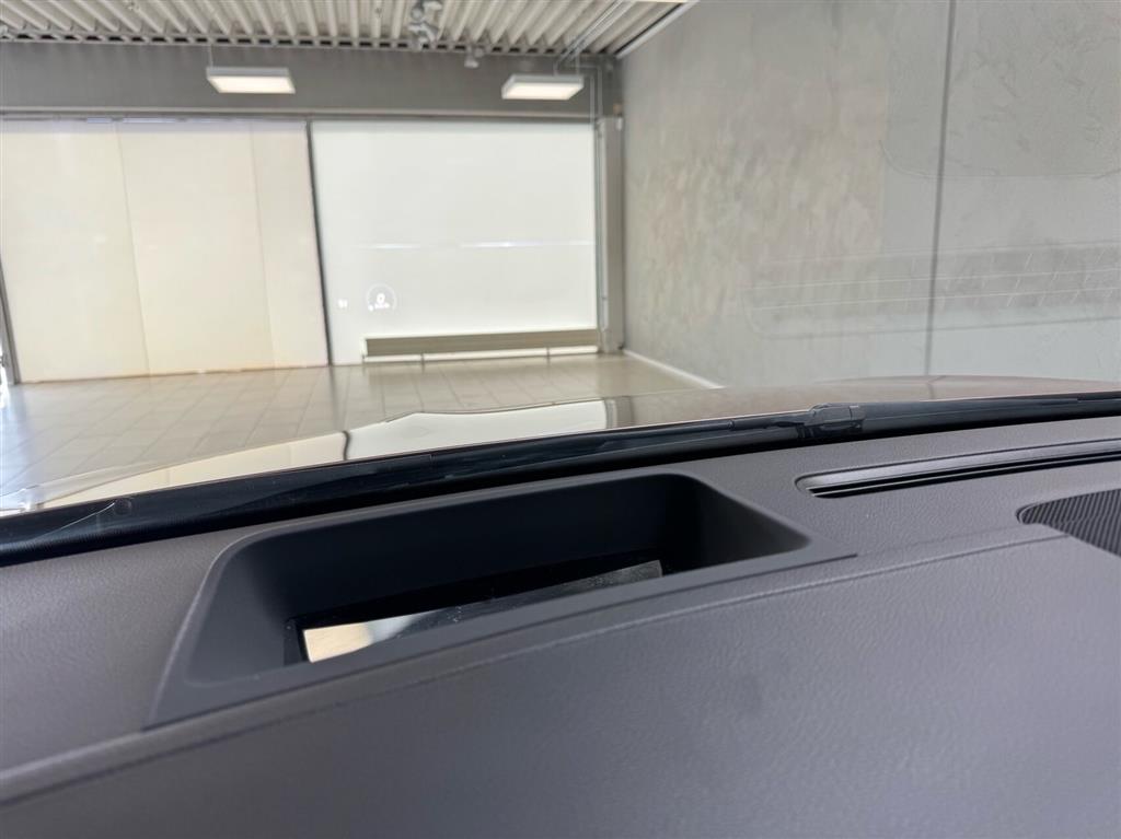 Mercedes-Benz EQA 250 EL Electric Art 190HK 5d Aut. - Image 17