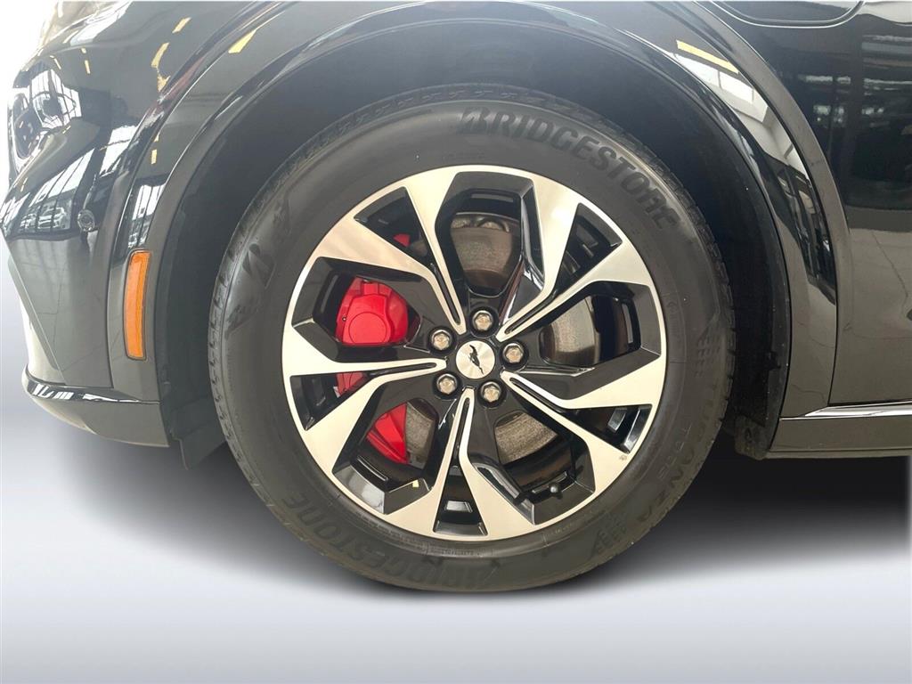 Ford Mustang Mach-E EL UR Premium AWD 351HK 5d Aut. - Image 7
