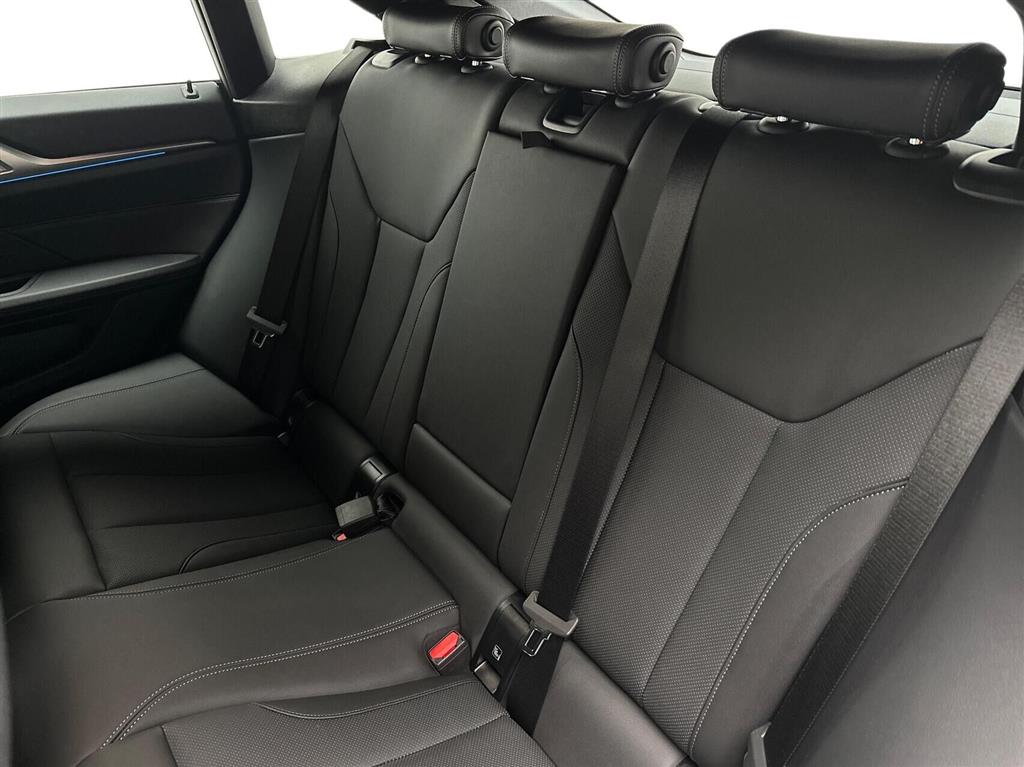 BMW i4 eDrive40 Gran Coupé EL M-Sport 340HK 5d Aut. - Image 13