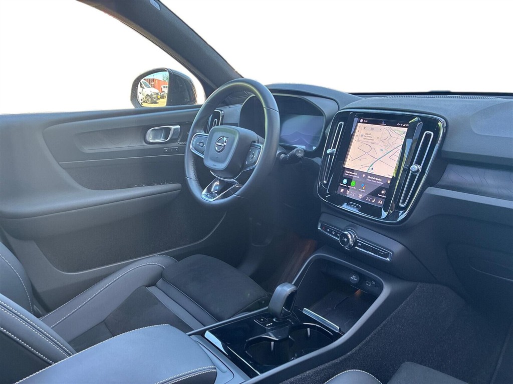 Volvo XC40 P6 Recharge Ultimate 231HK 5d Aut. - Image 12
