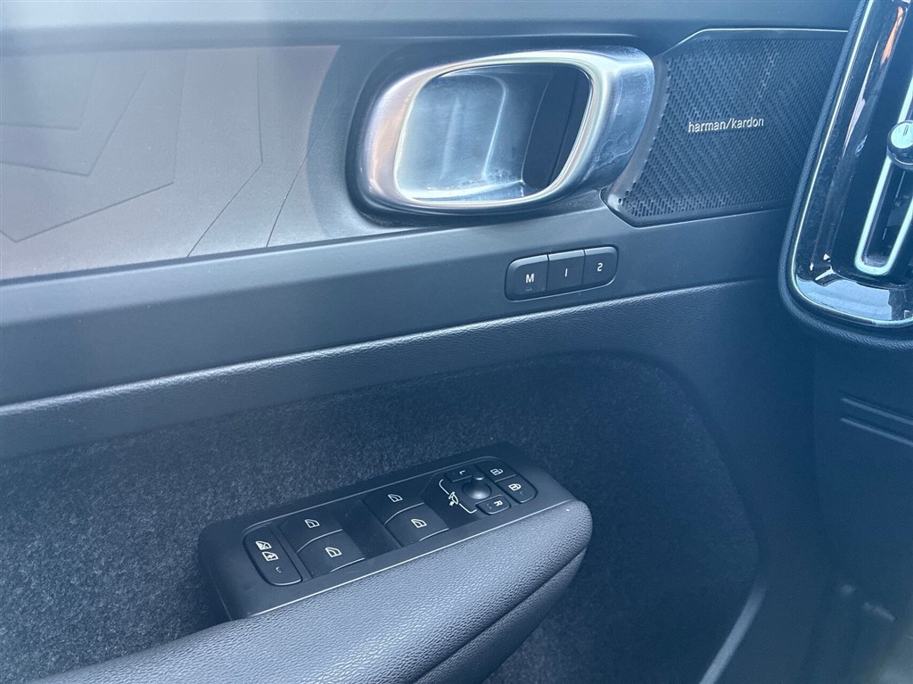 Volvo XC40 P6 Recharge Ultimate 231HK 5d Aut. - Image 19