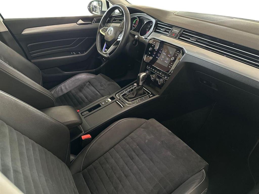 VW Passat Variant 1,4 TSI Plugin-hybrid GTE DSG 218HK Stc 6g Aut. - Image 17