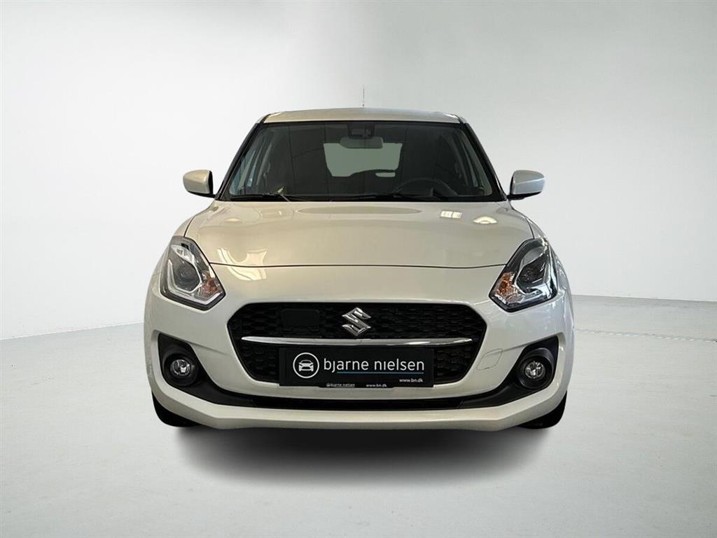 Suzuki Swift 1,2 Dualjet Mild hybrid Action AEB 83HK 5d - Image 3