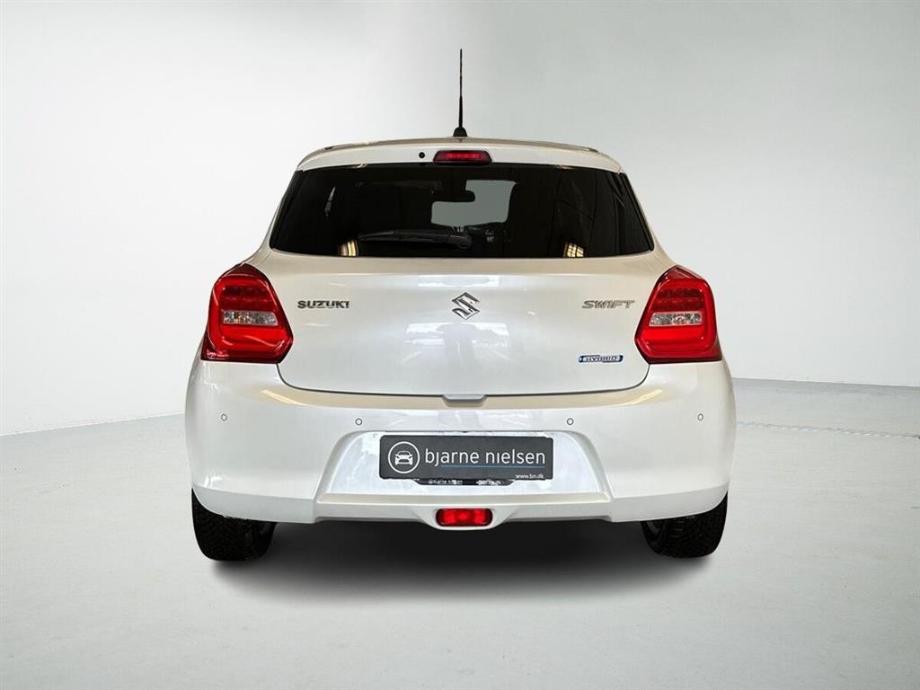 Suzuki Swift 1,2 Dualjet Mild hybrid Action AEB 83HK 5d - Image 4