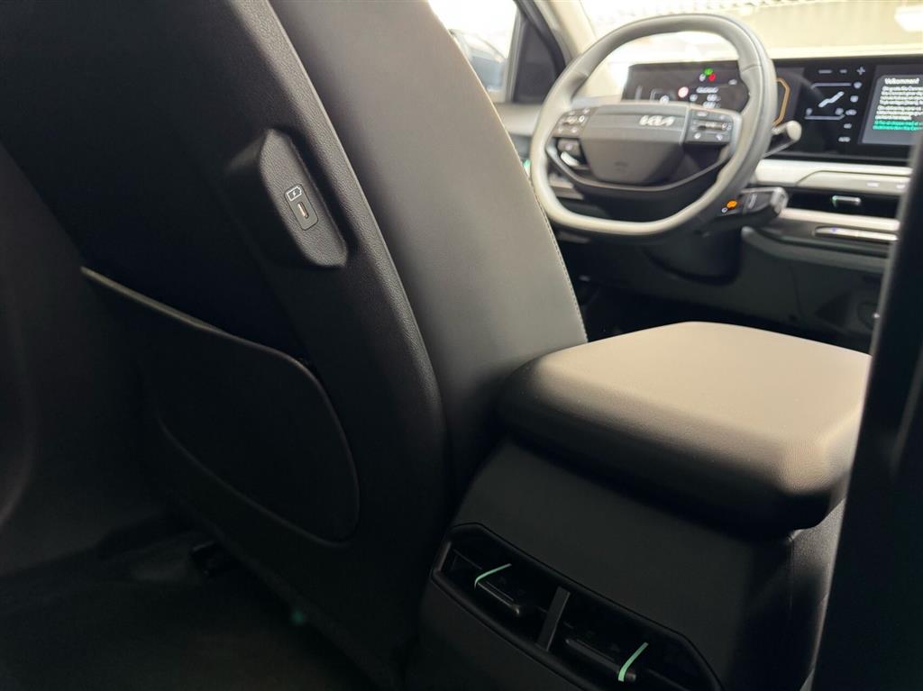 Kia EV4 EL Long Range Upgrade 204HK 5d Aut. - Image 13