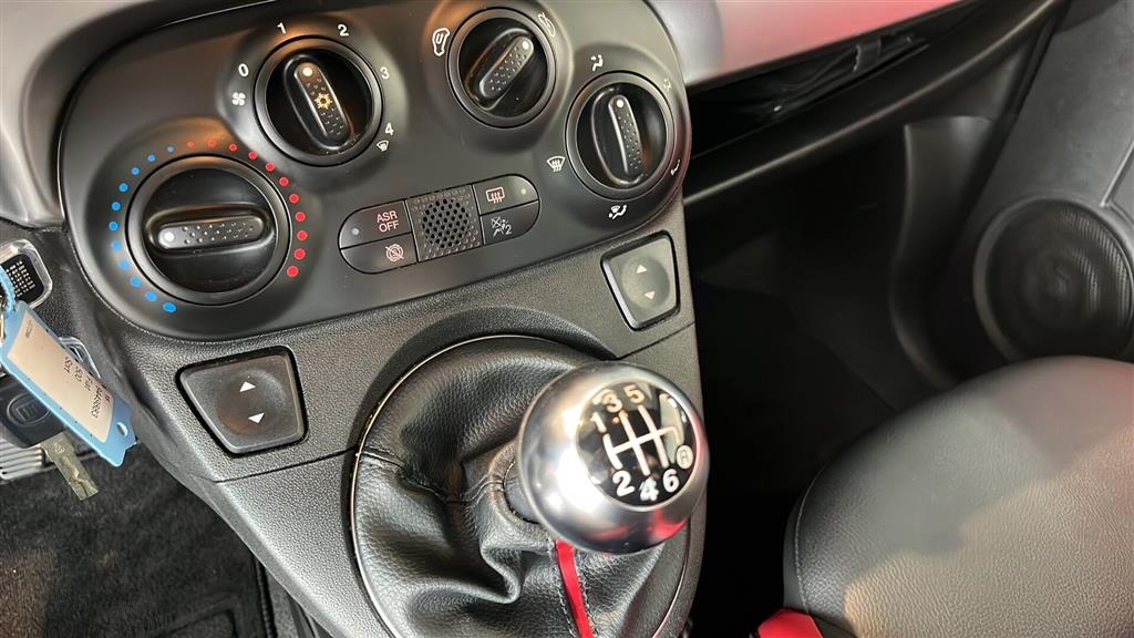Fiat 500 0,9 S 105HK 3d - Image 9