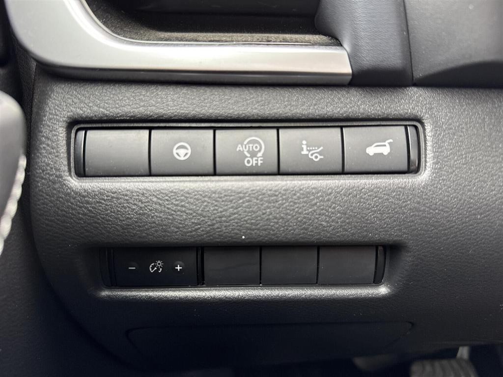 Nissan Qashqai 1,3 MHEV Mild hybrid Tekna X-Tronic 158HK 5d 7g Aut. - Image 16