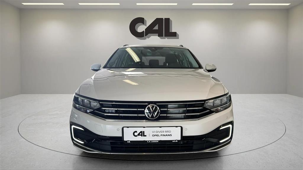 VW Passat Variant 1,4 TSI Plugin-hybrid GTE Plus DSG 218HK Stc 6g Aut. - Image 4