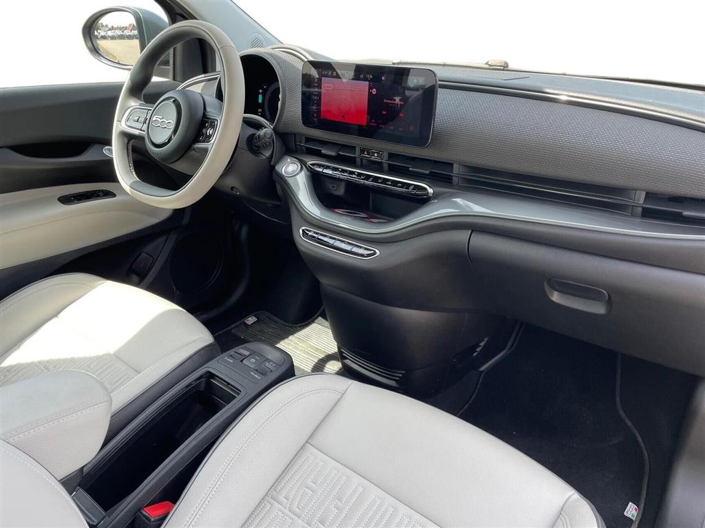 Fiat 500e EL La Prima By Bocelli 118HK 3d Aut. - Image 10