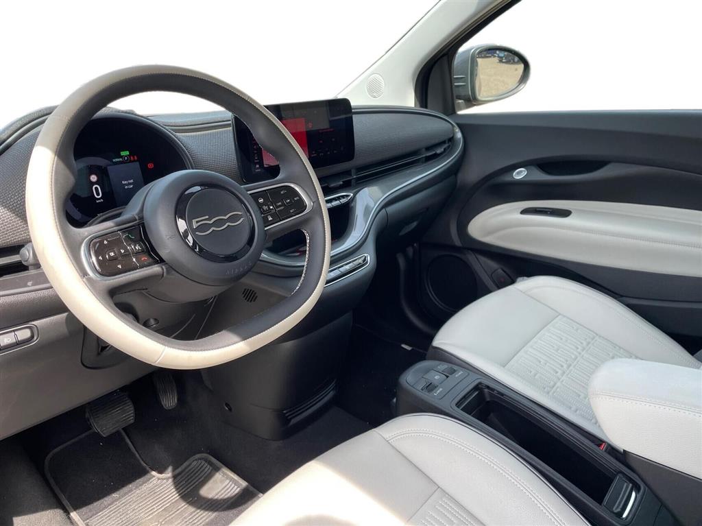 Fiat 500e EL La Prima By Bocelli 118HK 3d Aut. - Image 3