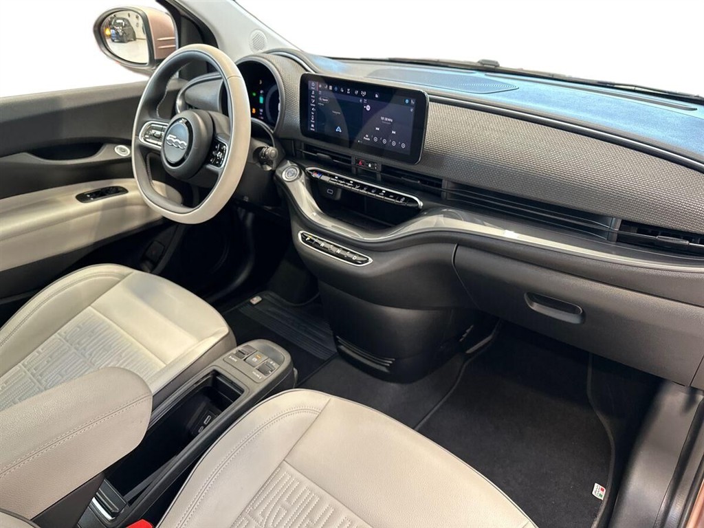 Fiat 500e EL La Prima By Bocelli 118HK 3d Aut. - Image 10