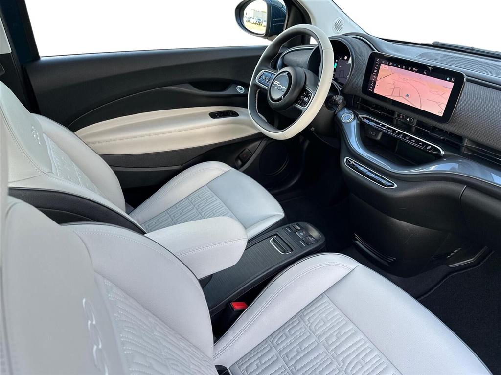 Fiat 500e 3+1 EL La Prima By Bocelli 118HK 4d Aut. - Image 10