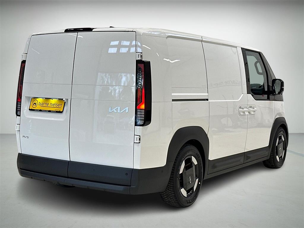Kia PV5 Cargo L2H1 EL Long Range Work Pro 163HK Van Aut. - Image 2