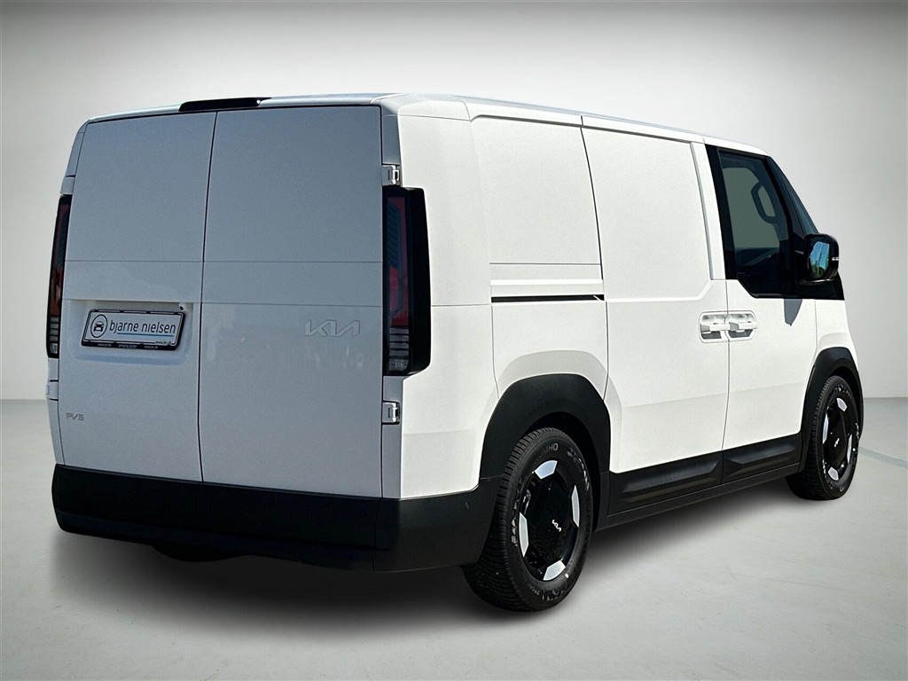 Kia PV5 Cargo L2H1 EL Long Range Work Pro 163HK Van Aut. - Image 2