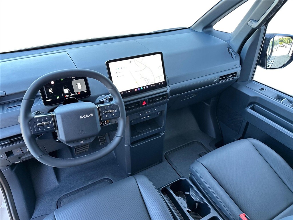 Kia PV5 Cargo L2H1 EL Long Range Work Pro 163HK Van Aut. - Image 7