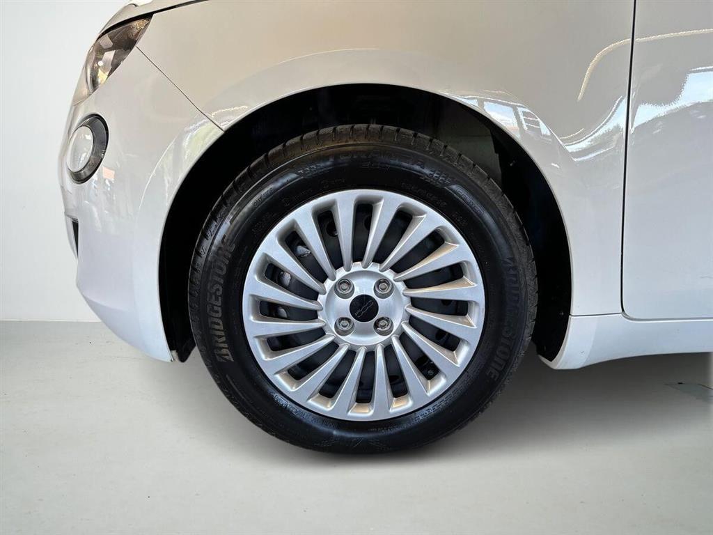 Fiat 500e EL Icon 118HK 3d Aut. - Image 7