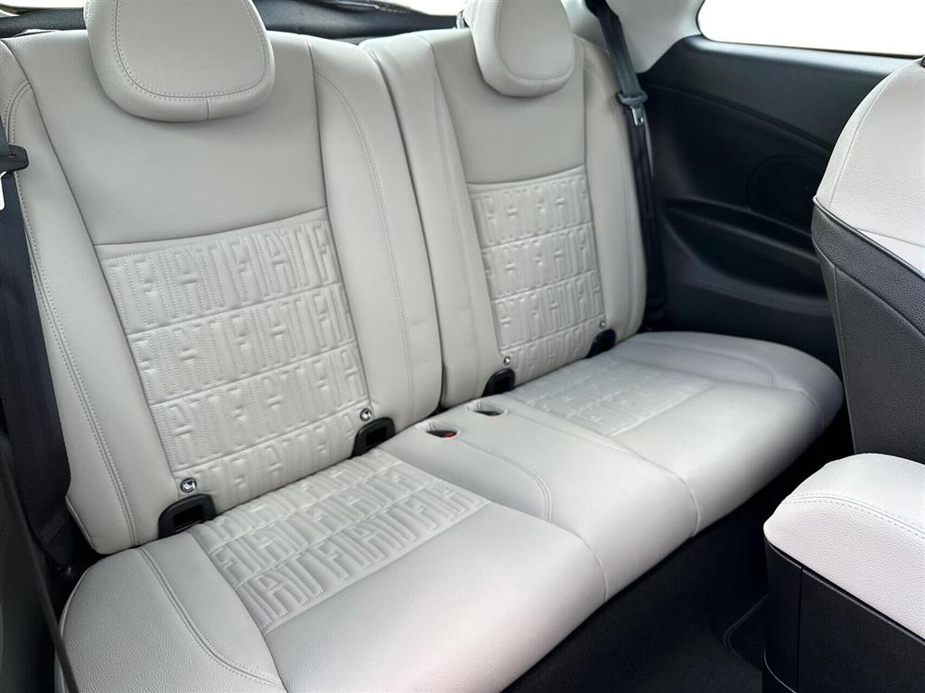 Fiat 500e 3+1 EL La Prima By Bocelli 118HK 4d Aut. - Image 12