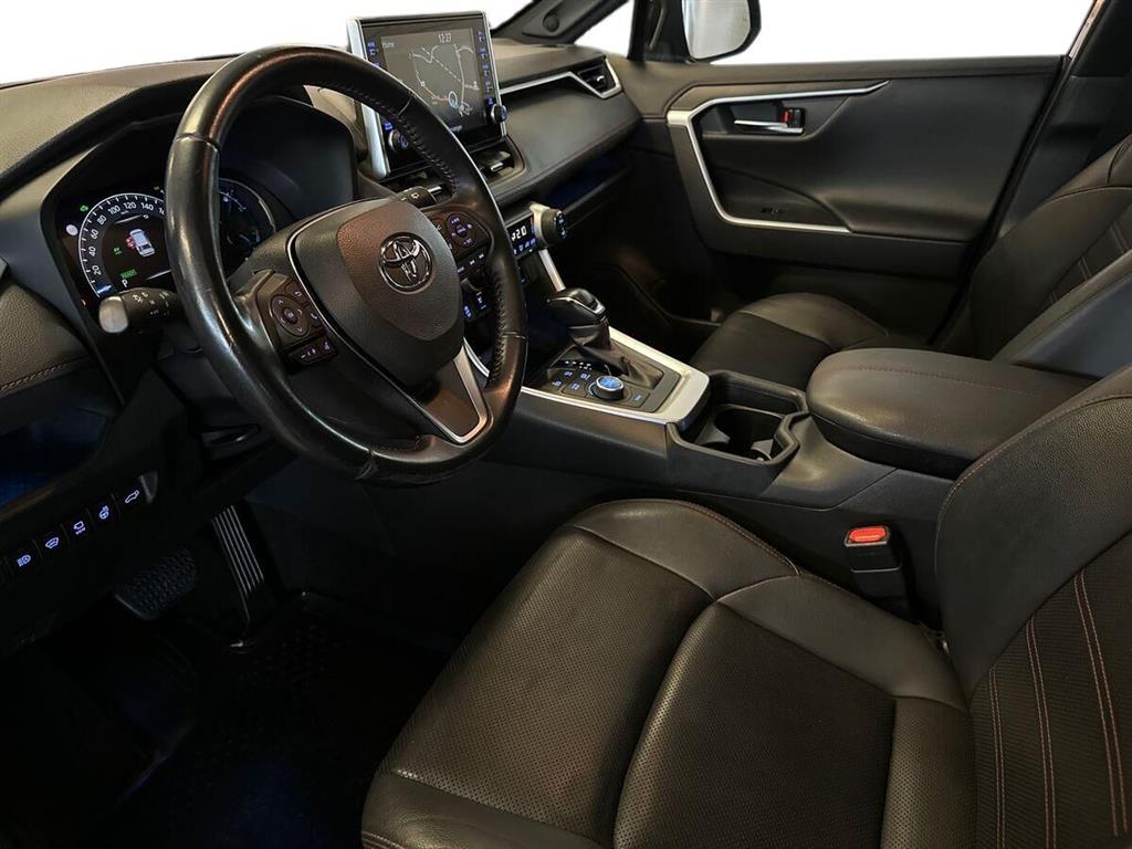 Toyota RAV4 Plug-in 2,5 Plugin-hybrid H3 Executive AWD 306HK 5d 6g Aut. - Image 10