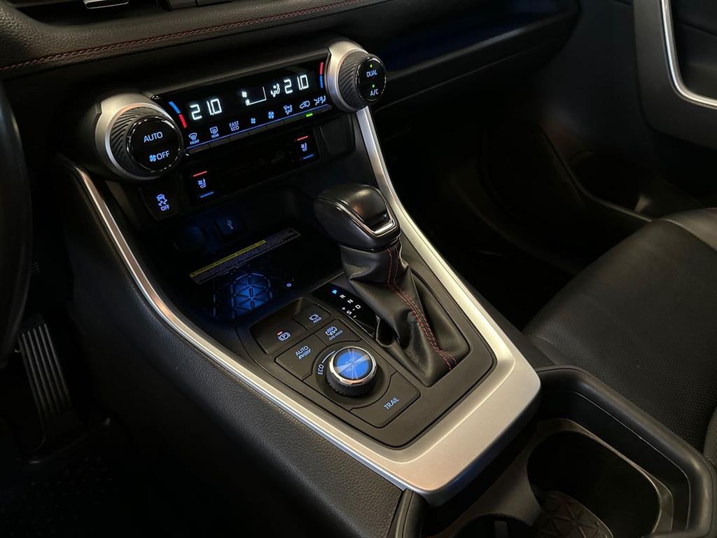 Toyota RAV4 Plug-in 2,5 Plugin-hybrid H3 Executive AWD 306HK 5d 6g Aut. - Image 12