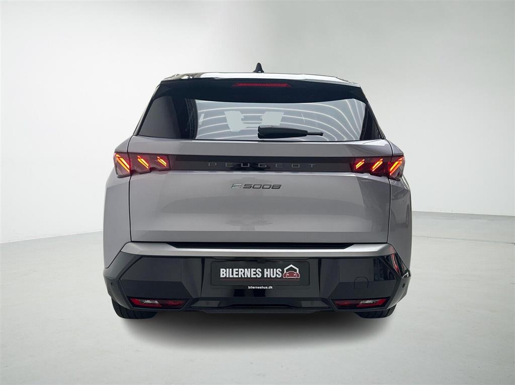 Peugeot e-5008 EL GT Pack 325HK 5d Aut. - Image 8