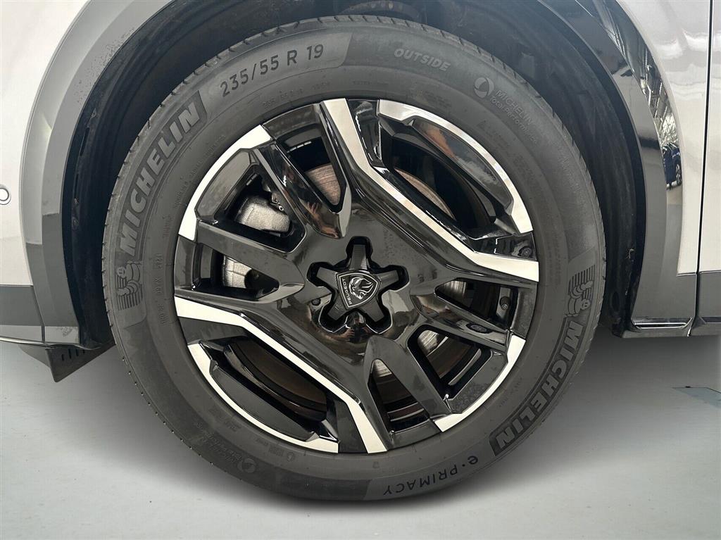 Peugeot e-5008 EL GT Pack 325HK 5d Aut. - Image 9