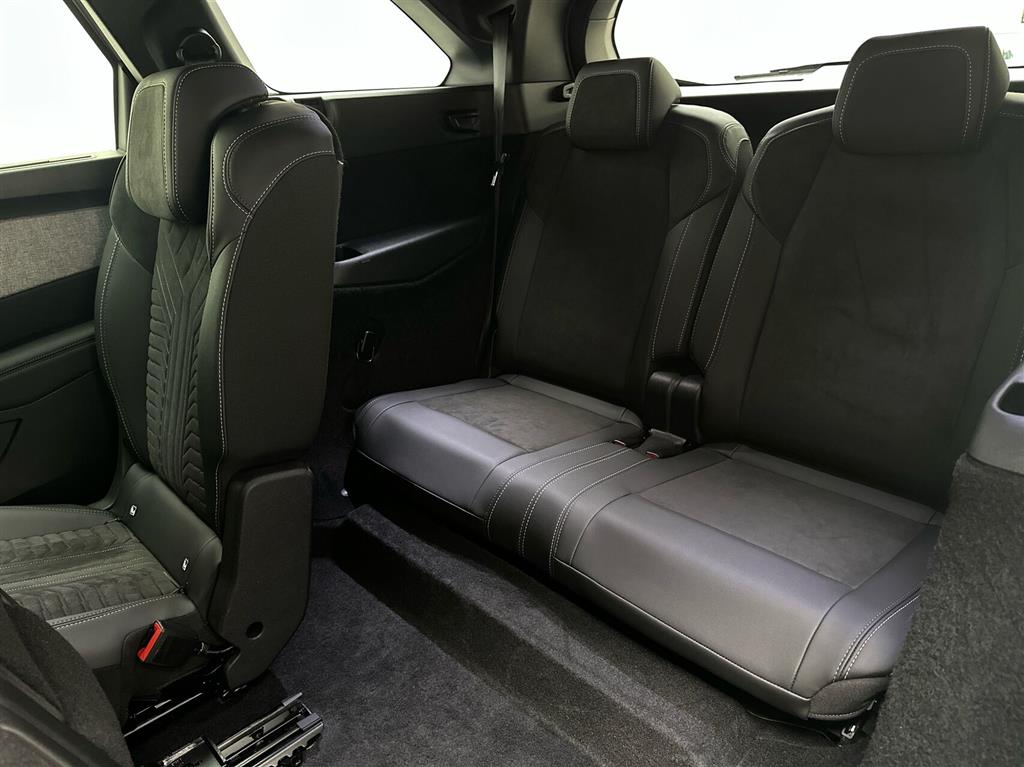 Peugeot e-5008 EL GT Pack 325HK 5d Aut. - Image 20
