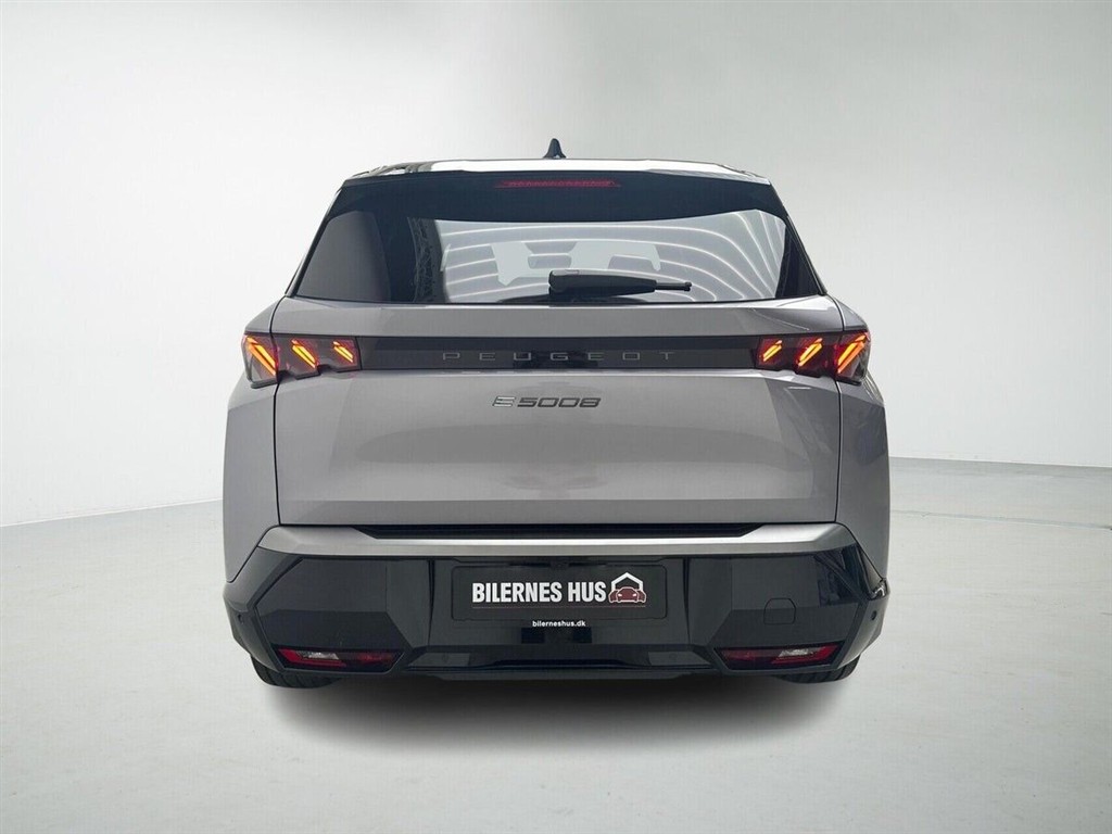 Peugeot e-5008 EL GT Pack 325HK 5d Aut. - Image 8