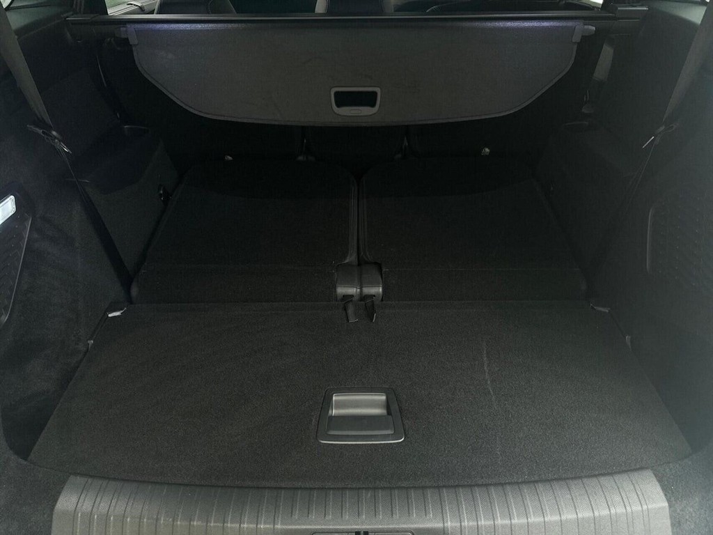 Peugeot e-5008 EL GT Pack 325HK 5d Aut. - Image 14