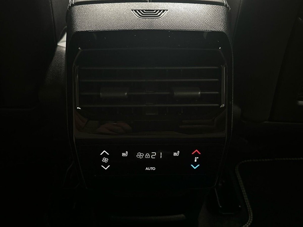 Peugeot e-5008 EL GT Pack 325HK 5d Aut. - Image 26