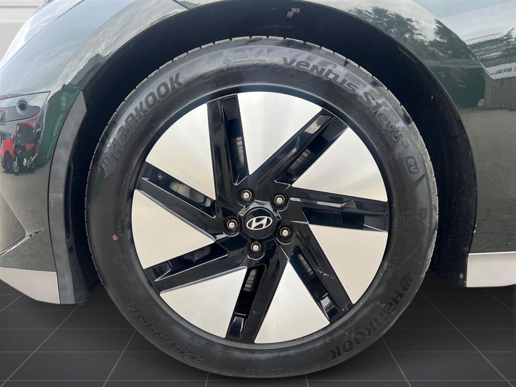 Hyundai Ioniq 6 Electric 77,4 kWh Advanced 229HK Aut. - Image 6