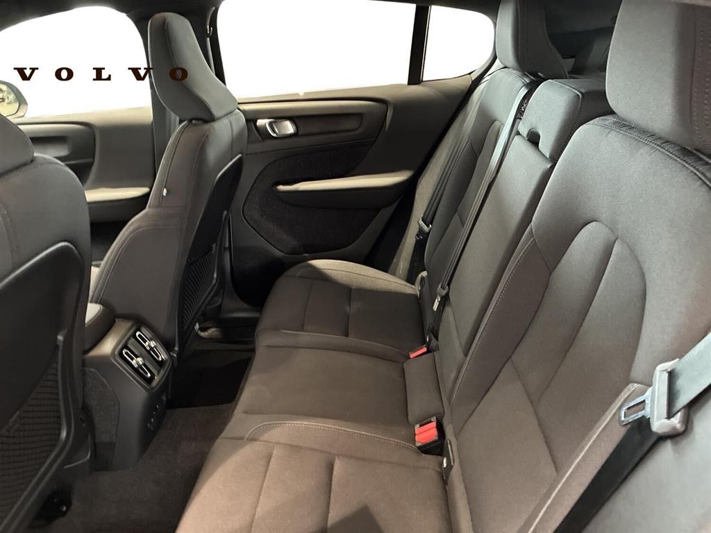 Volvo C40 Recharge Extended Range Ultimate 252HK 5d Aut. - Image 7