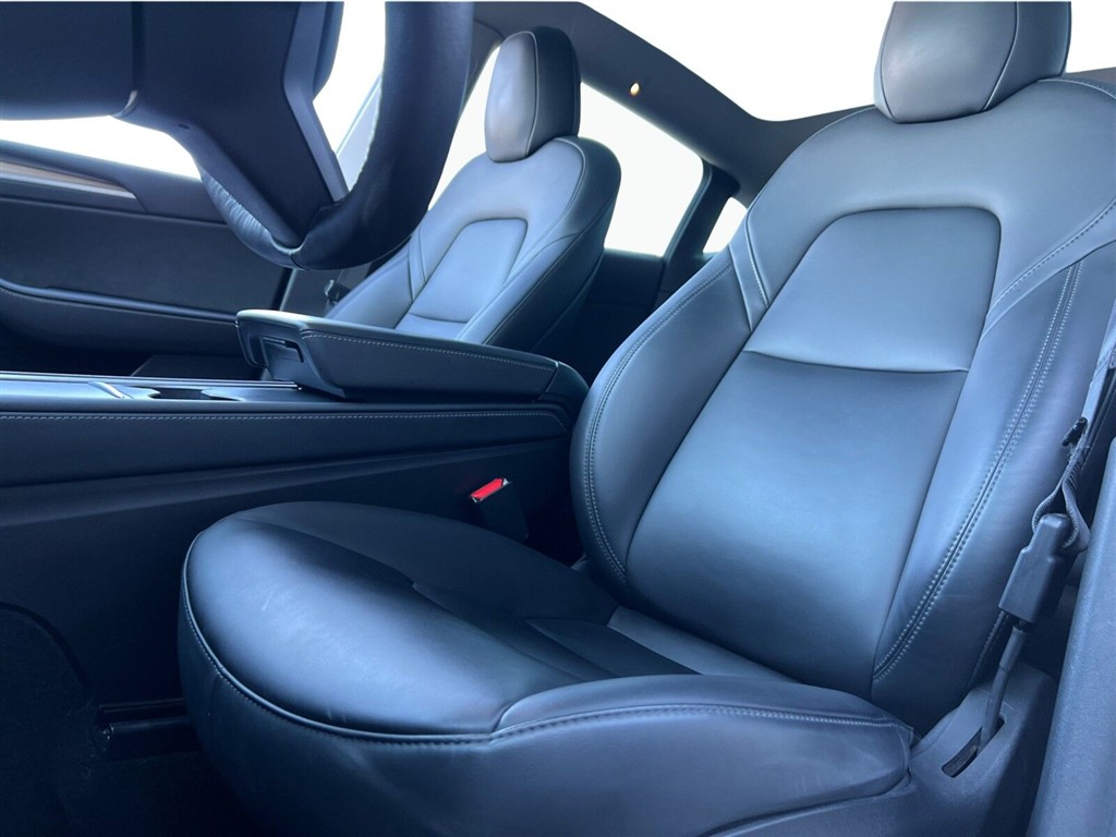 Tesla Model Y 75 kWh Long Range AWD 514HK 5d Aut. - Image 10