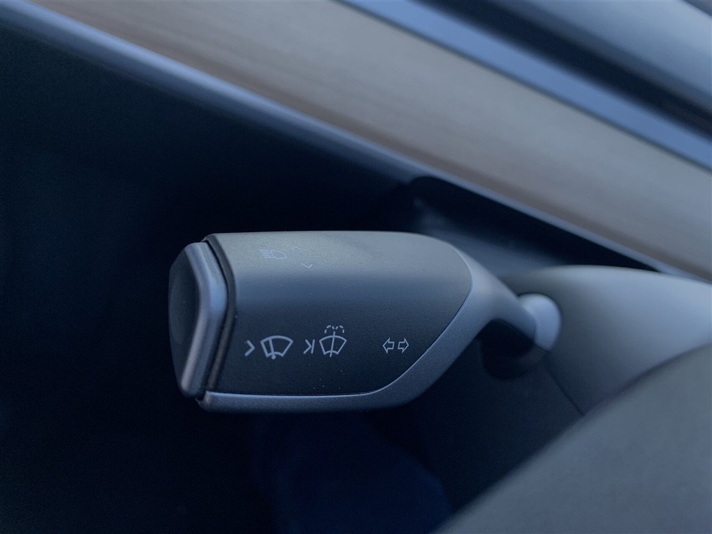Tesla Model Y 75 kWh Long Range AWD 514HK 5d Aut. - Image 13