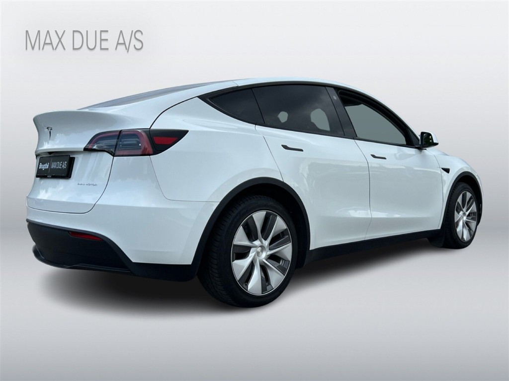 Tesla Model Y 75 kWh Long Range AWD 514HK 5d Aut. - Image 5