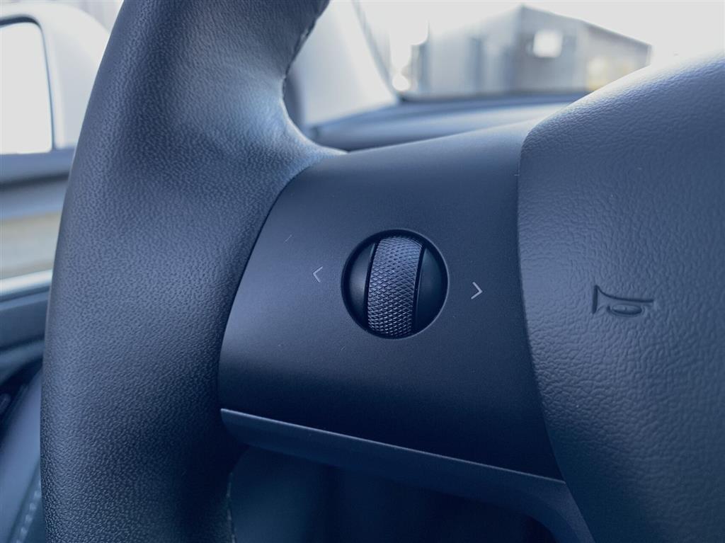Tesla Model Y 75 kWh Long Range AWD 514HK 5d Aut. - Image 14