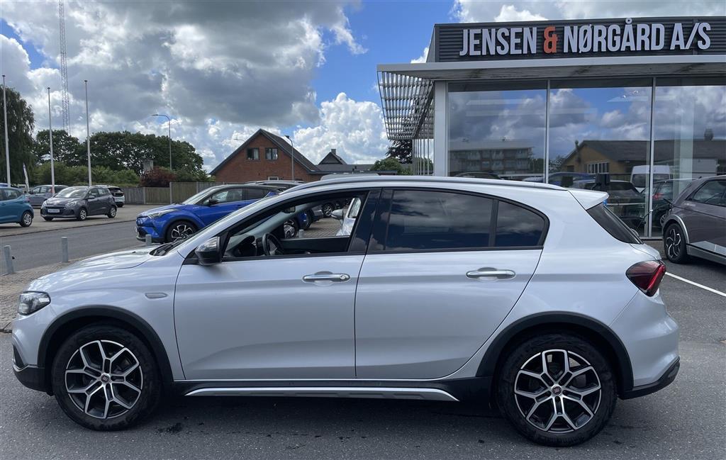 Fiat Tipo 1,0 Cross 100HK 5d - Image 2