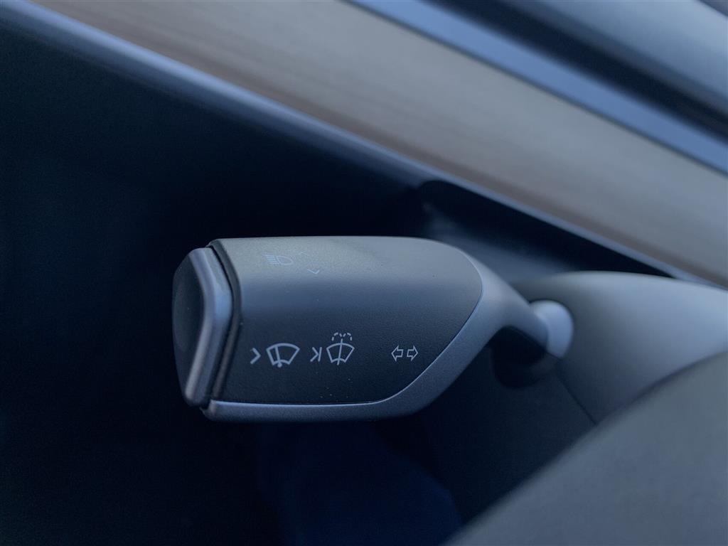 Tesla Model Y 75 kWh Long Range AWD 514HK 5d Aut. - Image 15