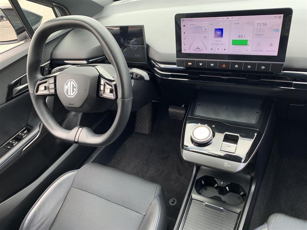 MG MG4 Electric 64 kWh LR Luxury 204HK 5d Aut. - Image 6