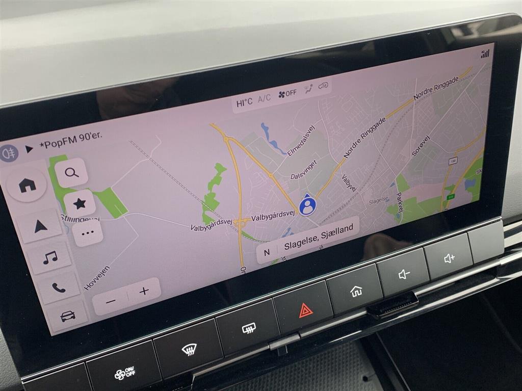 MG MG4 Electric 64 kWh LR Luxury 204HK 5d Aut. - Image 8