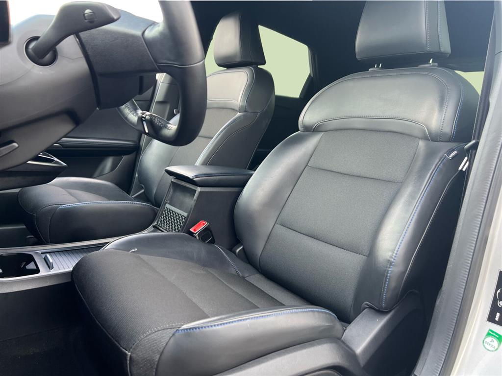 MG MG4 Electric 64 kWh LR Luxury 204HK 5d Aut. - Image 10