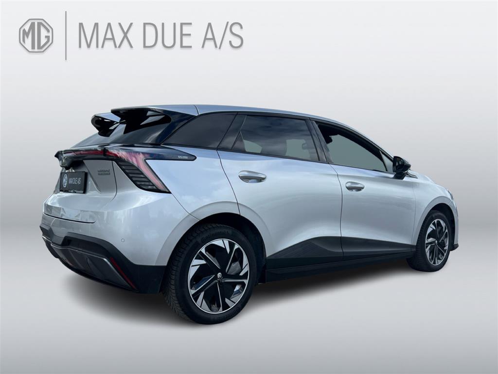 MG MG4 Electric 64 kWh LR Luxury 204HK 5d Aut. - Image 5