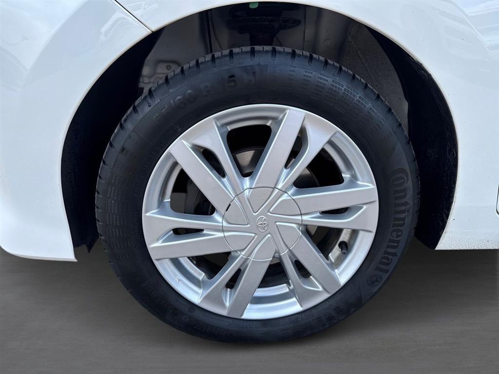 Toyota Aygo 1,0 VVT-I X-pression 72HK 5d - Image 9