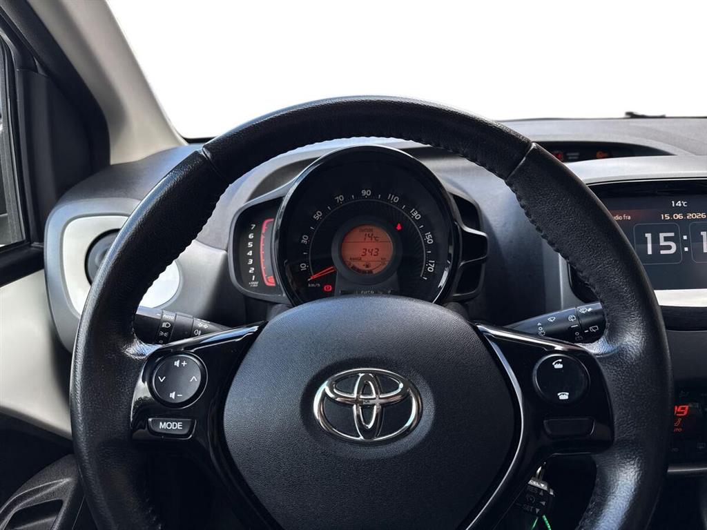 Toyota Aygo 1,0 VVT-I X-pression 72HK 5d - Image 11